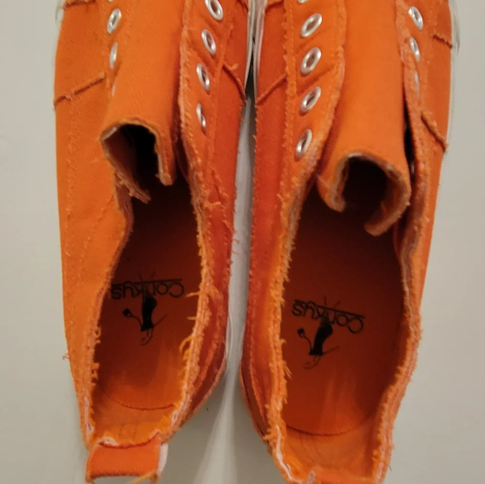 CORKYS WOMEN"S BABALU SLIP-ON SNEAKERS - Picture 7 of 16